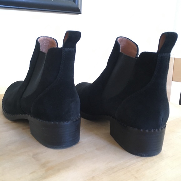 Gentle Souls black suede BINX ankle boot (8.5) - Picture 5 of 11